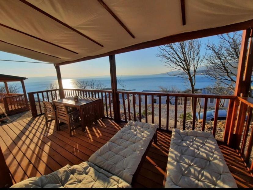 Mobile Home Fantasea Novi Vinodolski Exterior photo